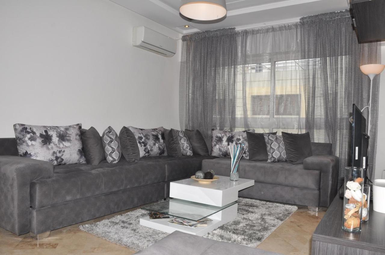 Val Fleuri Apartment With Balcony, Casablanca Exteriör bild